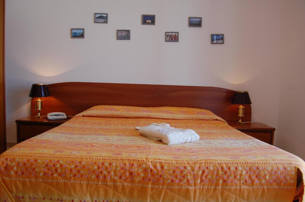 Hotel Terme Rosaleo Casamicciola Terme Bilik gambar