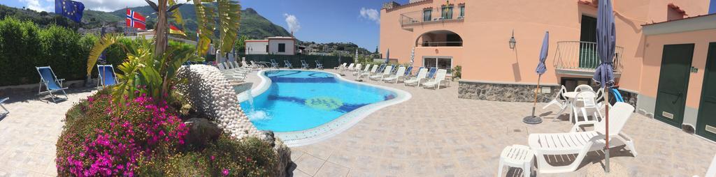 Hotel Terme Rosaleo Casamicciola Terme Luaran gambar